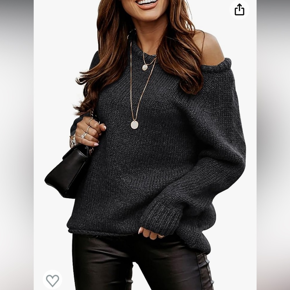 Black crew neck sweater - Picture 1 of 4